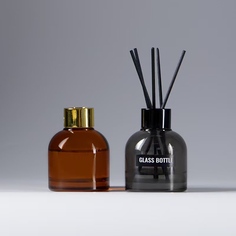 Wholesale Aroma Glass Bottles | Reed Diffuser Bottles with Custom Logo and Cap Options